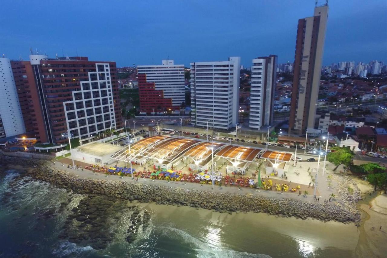 Flat Luxuoso Alto Padrao Frente Mar Com 2 Suites No Iate Plaza 福塔雷萨 外观 照片